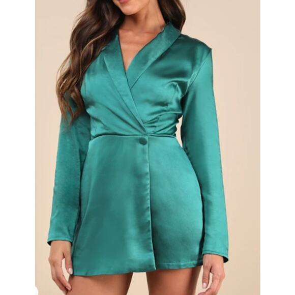 LULU'S SZ S Elevated Persona Emerald Green Satin Collared Skort Romper NEW B84 - Picture 1 of 14